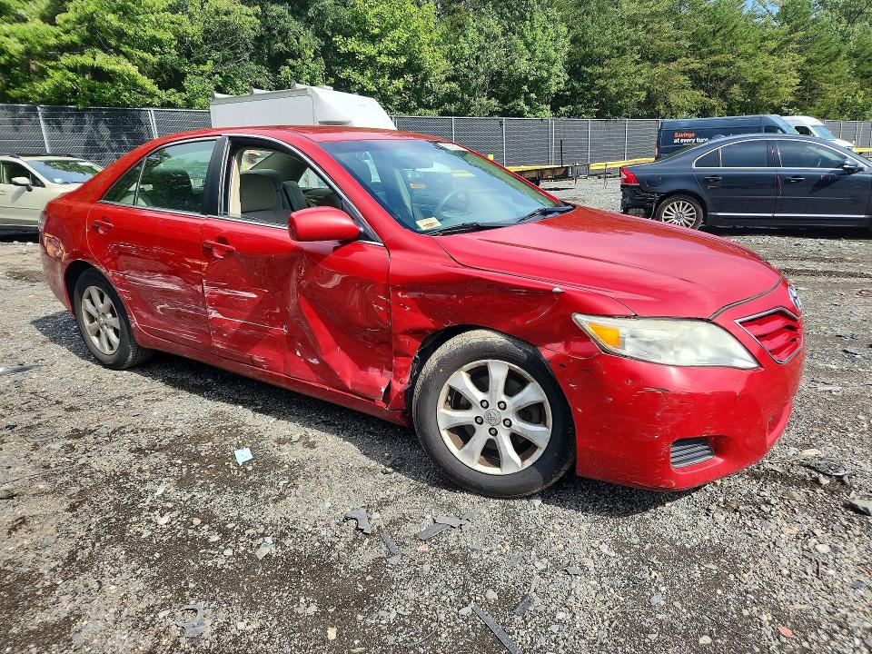 2011 Toyota Camry მანქანა იყიდება აუქციონზე, vin: 4T1BF3EK4BU648063, აუქციონის ნომერი: 67526276