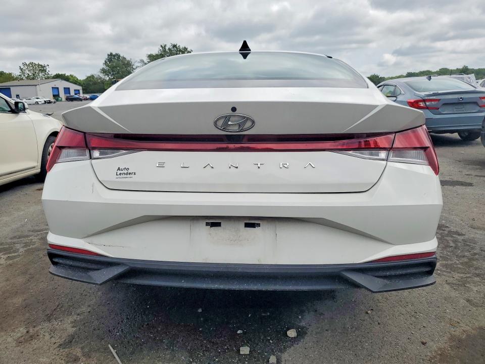 67645326 :رقم المزاد ، 5NPLM4AG1PH112405 vin ، 2023 Hyundai Elantra مزاد بيع
