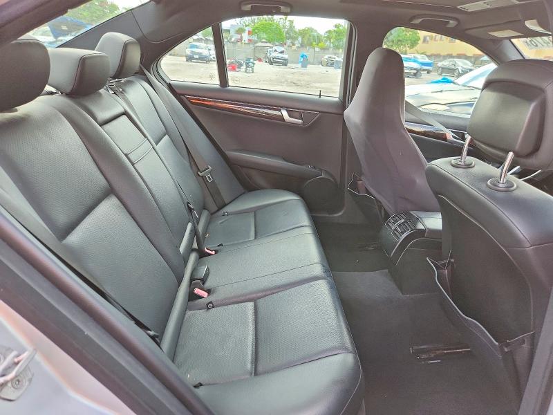2014 Mercedes-benz C მანქანა იყიდება აუქციონზე, vin: WDDGF4HB6EA949926, აუქციონის ნომერი: 69201476
