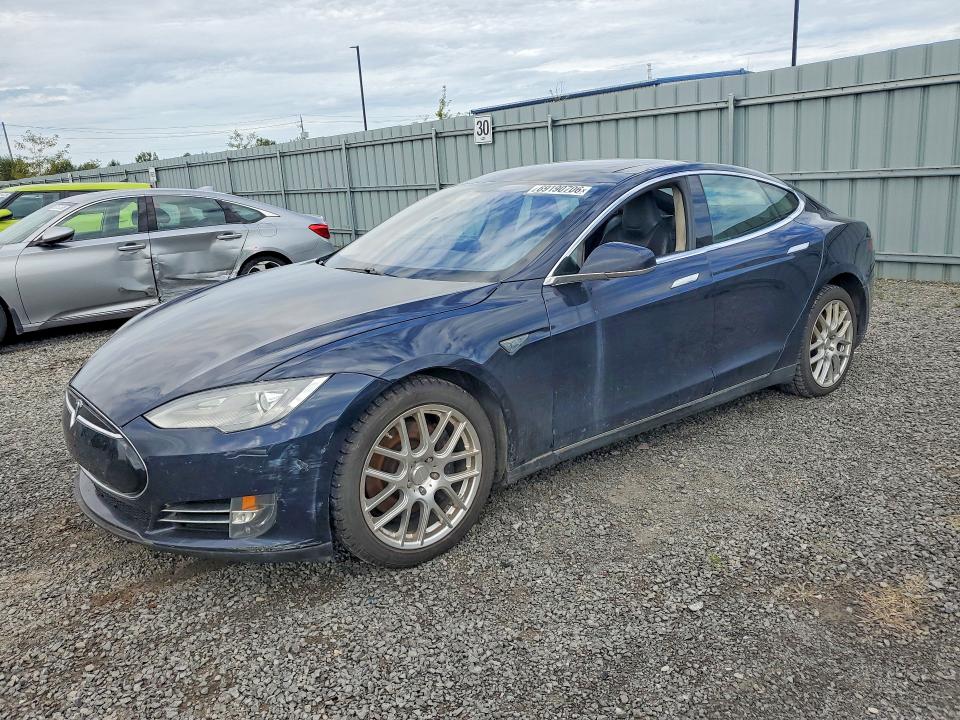 Auction sale of the 2013 Tesla Model S, vin: 5YJSA1DN8DFP05296, lot number: 69190706