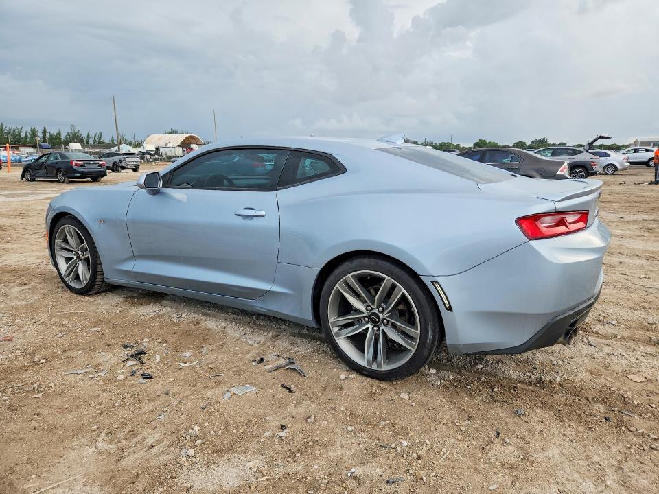 68825856 :رقم المزاد ، 1G1FB1RS1J0130653 vin ، 2018 Chevrolet Camaro مزاد بيع
