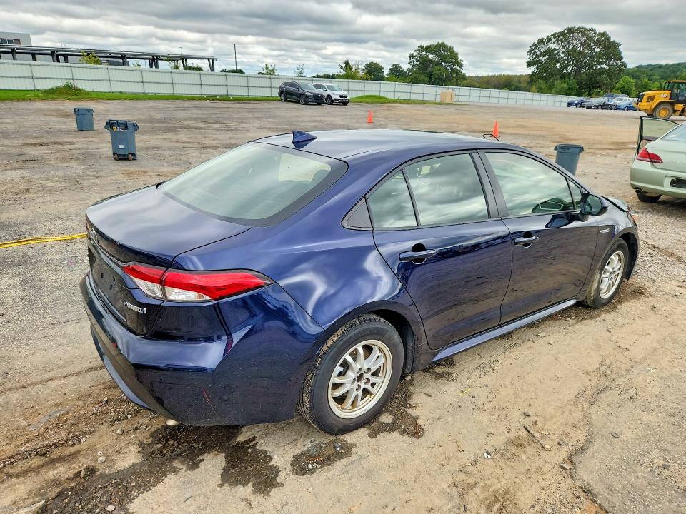 Продаж на аукціоні авто 2021 Toyota Corolla, vin: JTDEAMDEXMJ002032, номер лоту: 69915406