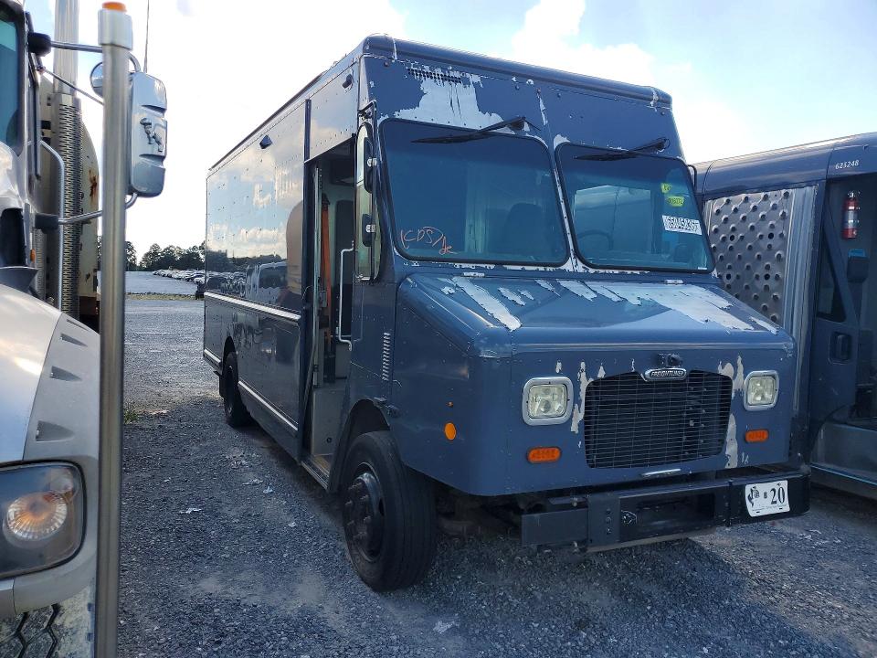 65045836 :رقم المزاد ، 4UZAC2EA9LCMK0167 vin ، 2020 Freightliner Chassis مزاد بيع