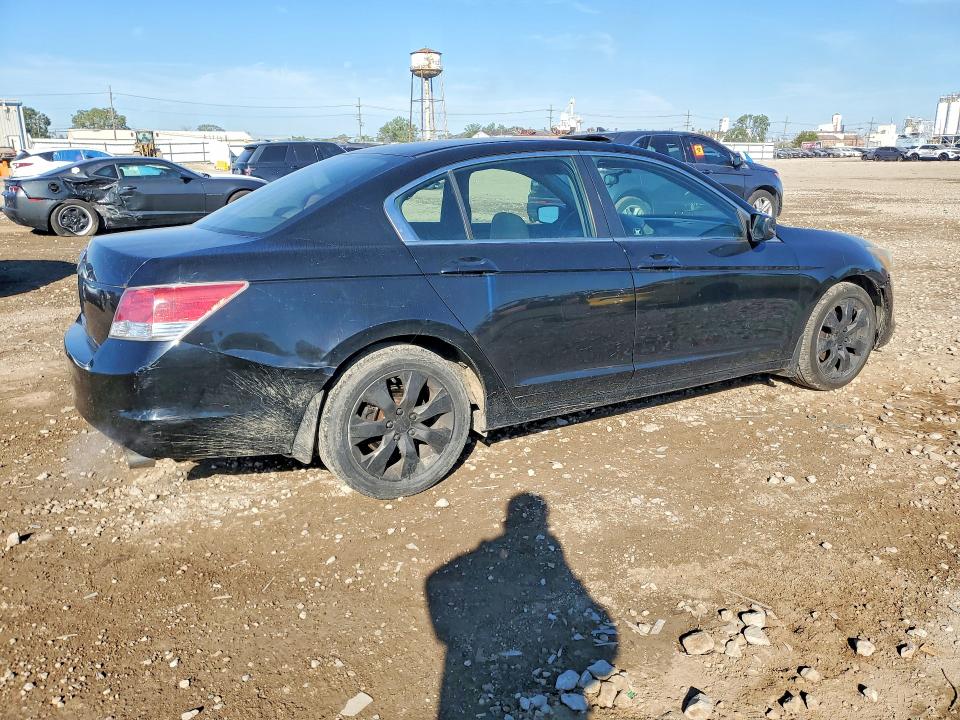 70948676 :رقم المزاد ، 1HGCP26779A127605 vin ، 2009 Honda Accord Ex مزاد بيع