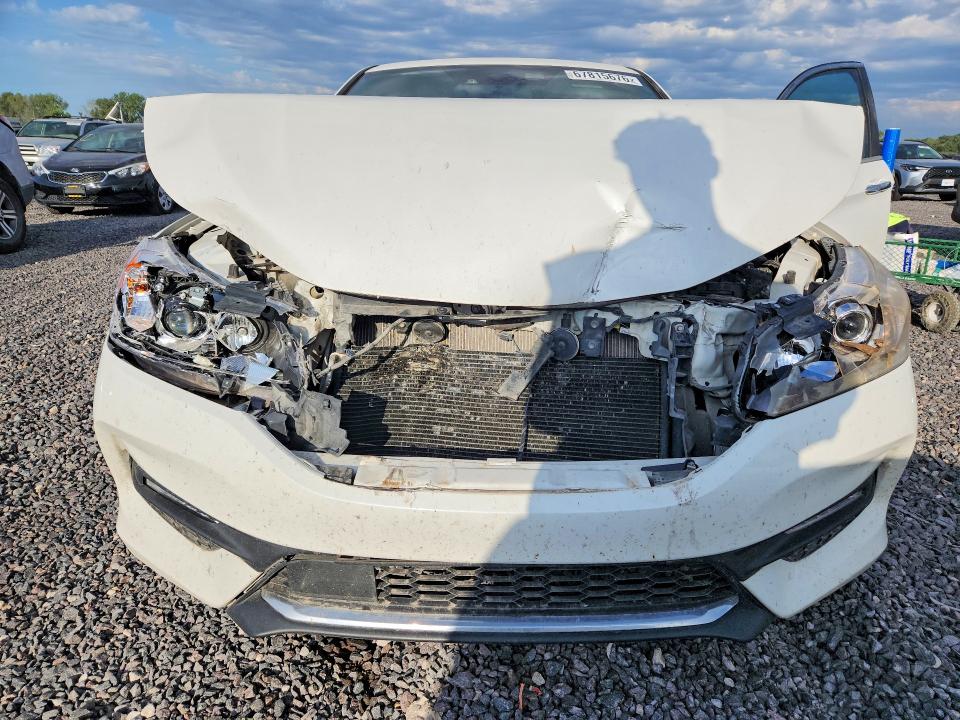 Продажа на аукционе авто 2016 Honda Accord, vin: 1HGCR2F68GA017922, номер лота: 67815676