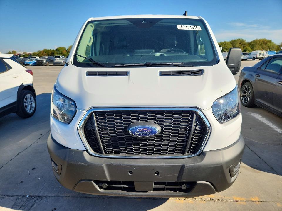 67131646 :رقم المزاد ، 1FTYE1Y84SKB22159 vin ، 2025 Ford Transit مزاد بيع
