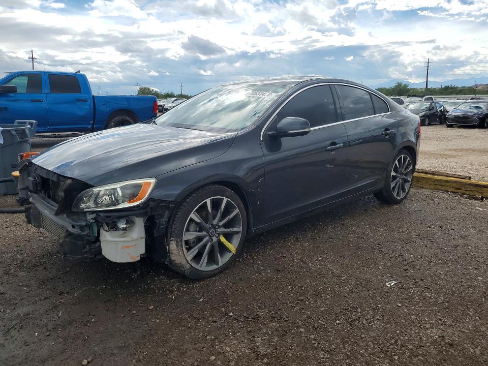 Продаж на аукціоні авто 2015 Volvo S60, vin: YV126MFM4F1340435, номер лоту: 70551456