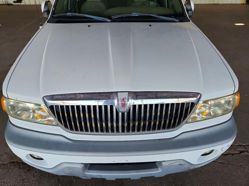 69773196 :رقم المزاد ، 5LMRU27L1WLJ50979 vin ، 1998 Lincoln Navigator مزاد بيع