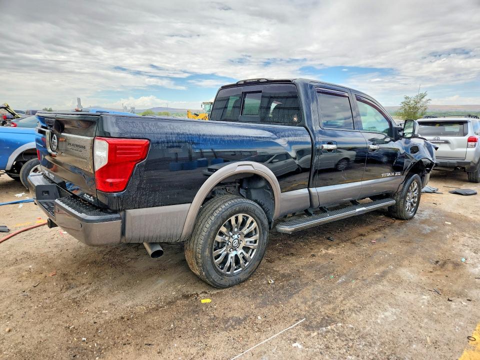 67013276 :رقم المزاد ، 1N6BA1F43HN508965 vin ، 2017 Nissan Titan Xd مزاد بيع