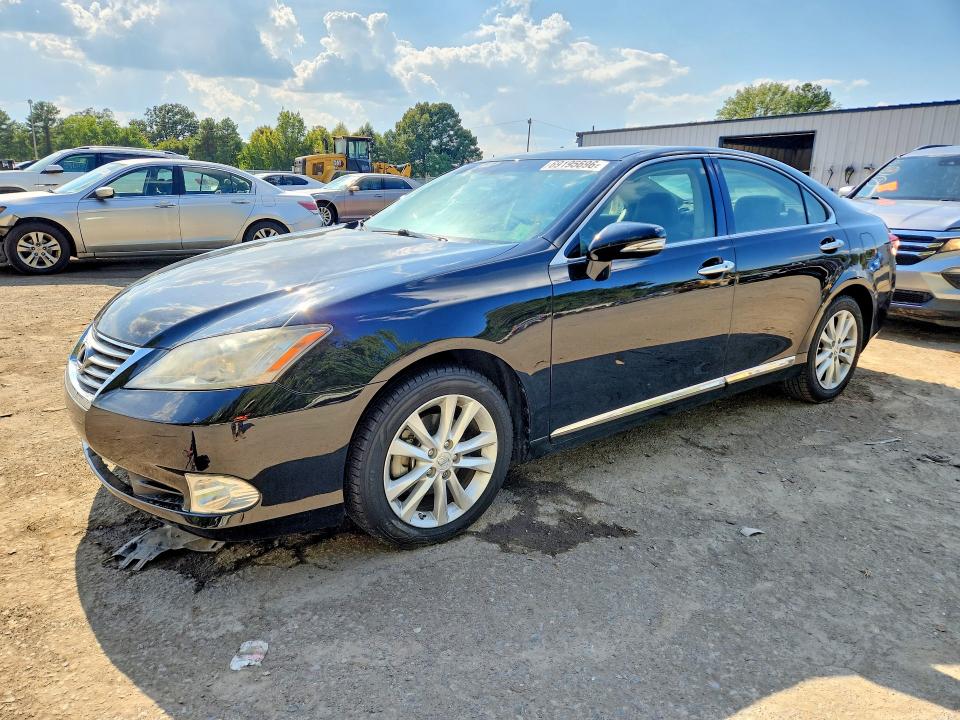 69195696 :رقم المزاد ، JTHBK1EG7B2429575 vin ، 2011 Lexus Es مزاد بيع