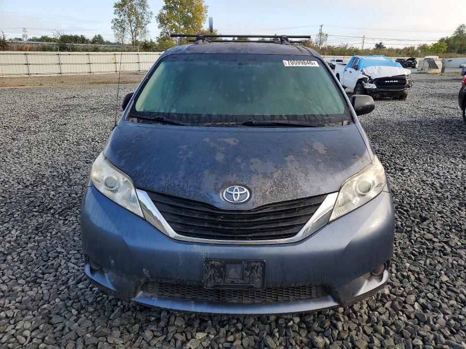 Продаж на аукціоні авто 2013 Toyota Sienna, vin: 5TDKK3DC5DS380853, номер лоту: 70599846