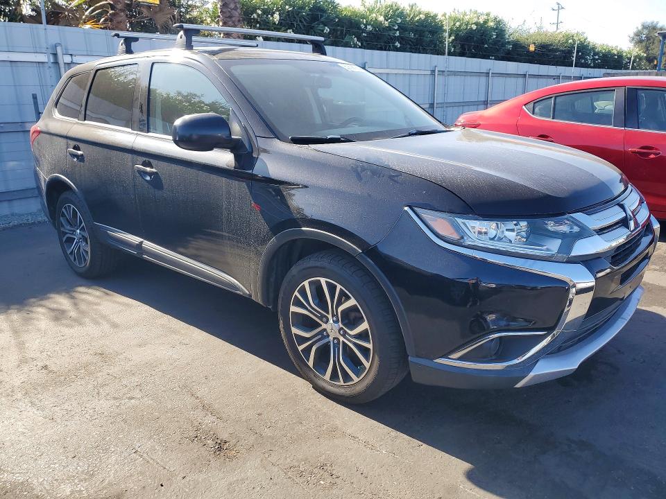 Продаж на аукціоні авто 2016 Mitsubishi Outlander, vin: JA4AZ3A31GZ035764, номер лоту: 69390996