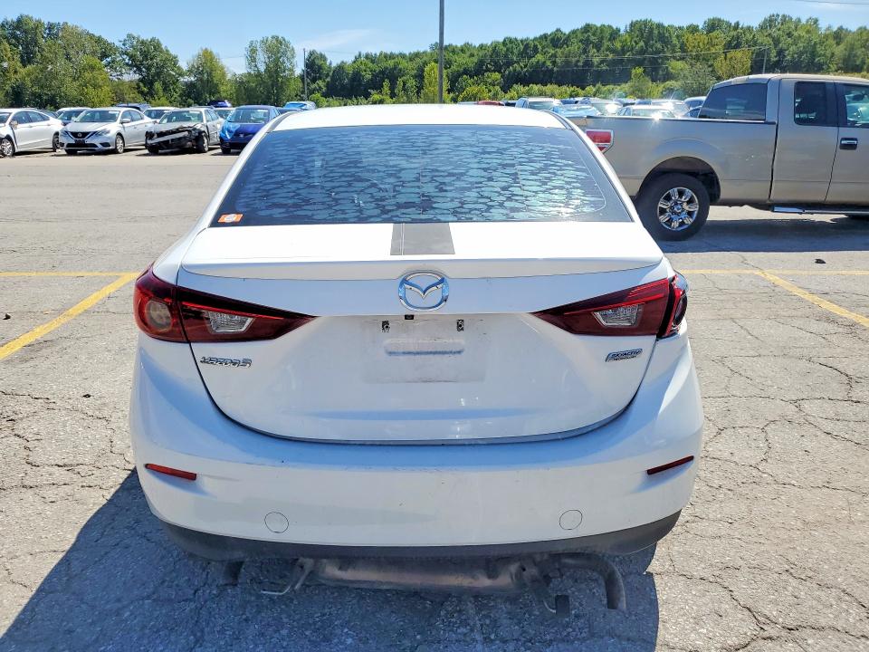 Продаж на аукціоні авто 2018 Mazda 3, vin: 3MZBN1V38JM183226, номер лоту: 68589236