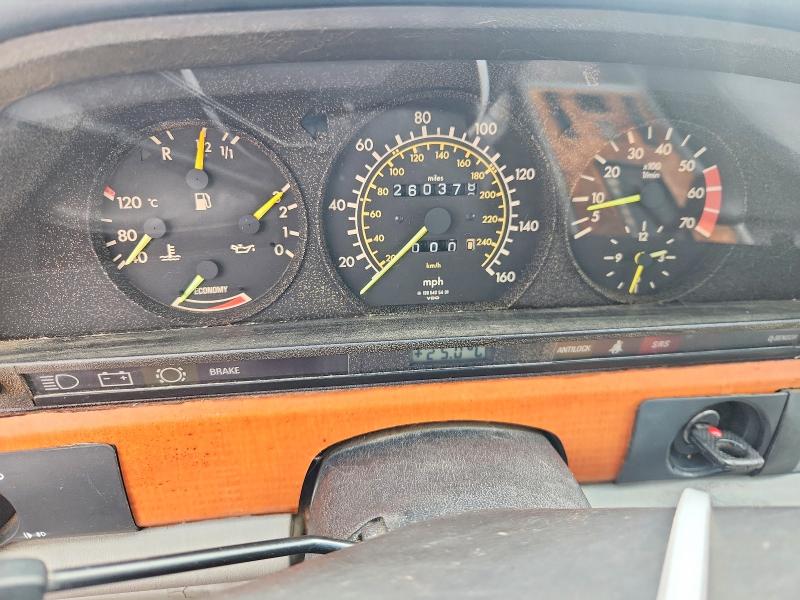 67491206 :رقم المزاد ، WDBCA37D1FA102266 vin ، 1985 Mercedes-benz 500 مزاد بيع