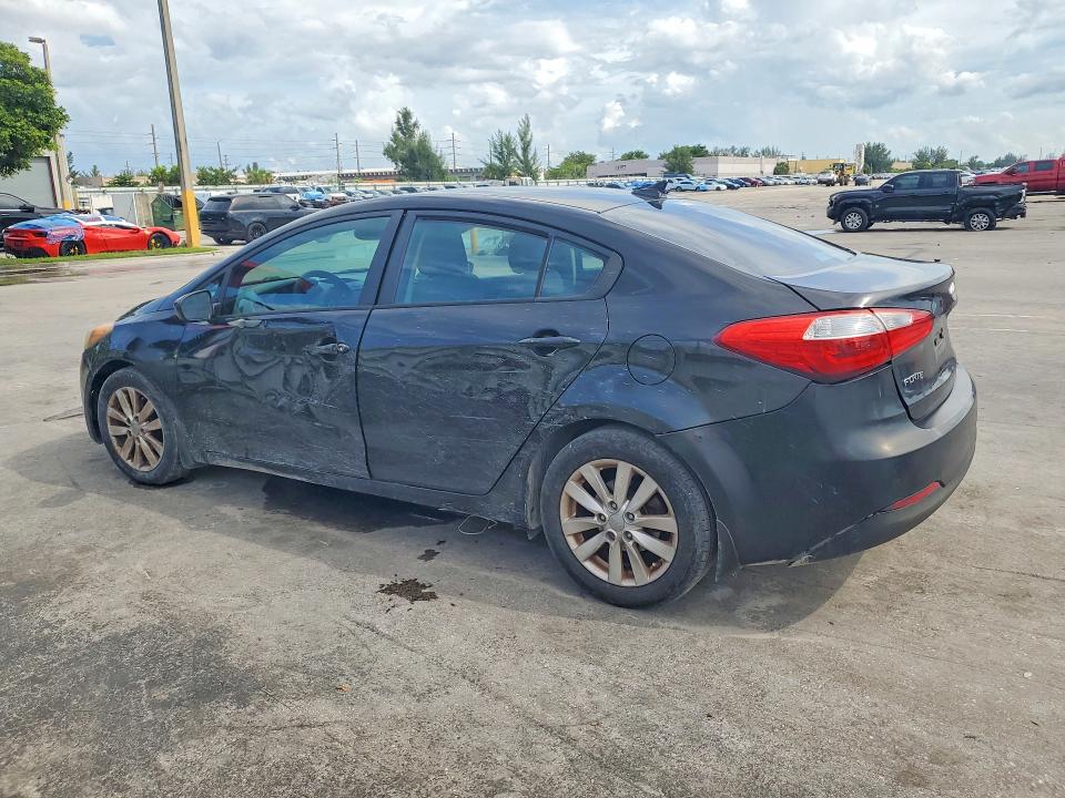 2015 Kia Forte მანქანა იყიდება აუქციონზე, vin: KNAFK4A6XF5284972, აუქციონის ნომერი: 67269626
