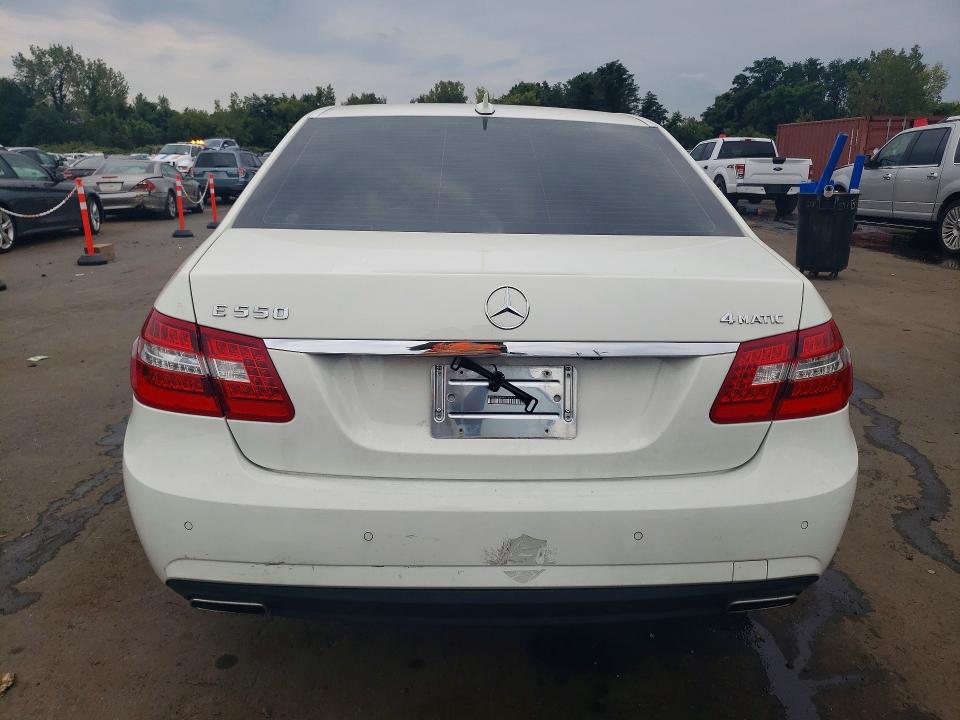 68996006 :رقم المزاد ، WDDHF9AB8AA138859 vin ، 2010 Mercedes-benz E مزاد بيع