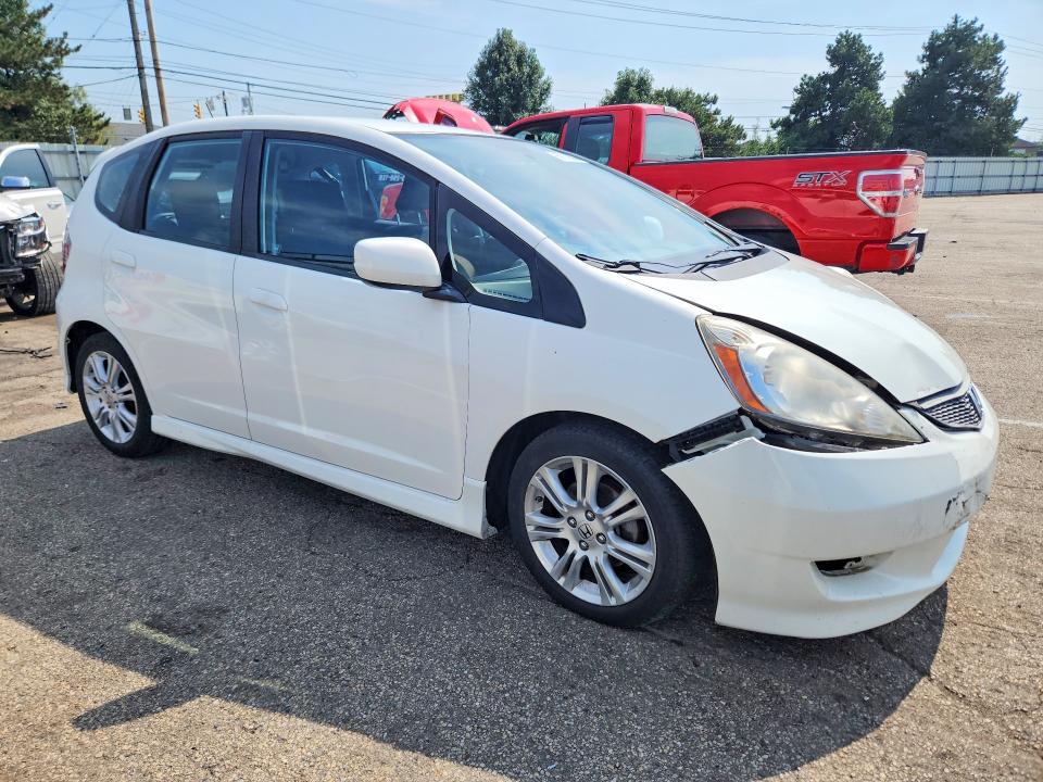 Продаж на аукціоні авто 2011 Honda Fit, vin: JHMGE8H53BC012299, номер лоту: 69112666
