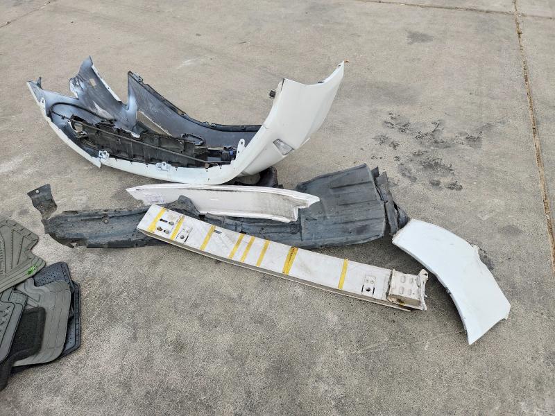 68004526 :رقم المزاد ، JTDZN3EU3C3053364 vin ، 2012 Toyota Prius V مزاد بيع