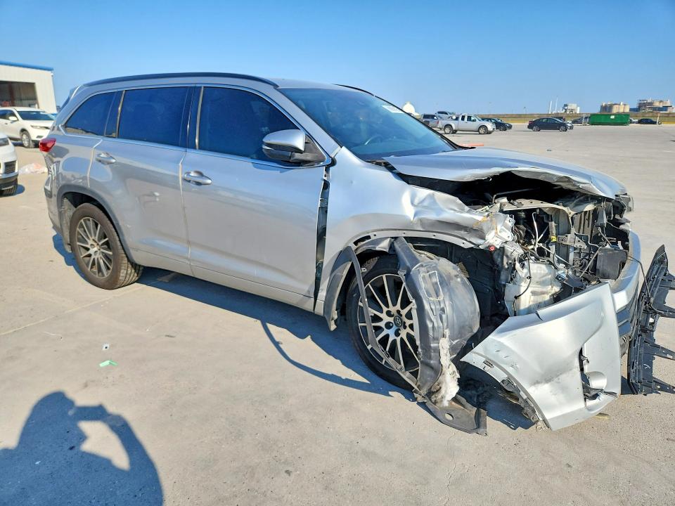Aukcja sprzedaży 2017 Toyota Highlander, vin: 5TDKZRFH5HS190306, numer aukcji: 69909686