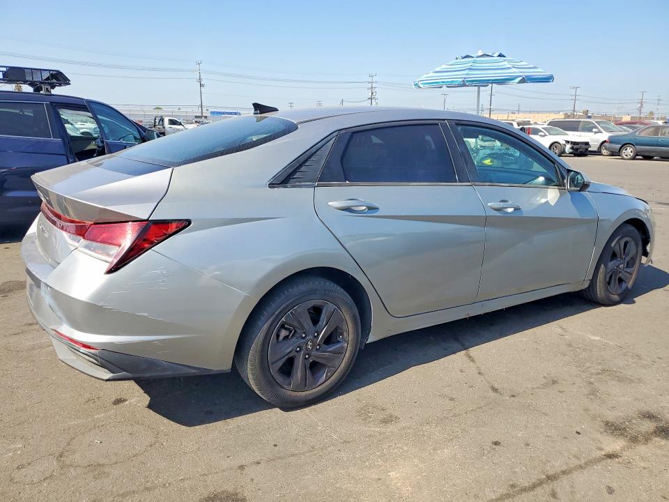 Продажа на аукционе авто 2021 Hyundai Elantra, vin: 5NPLM4AG2MH030050, номер лота: 70529446