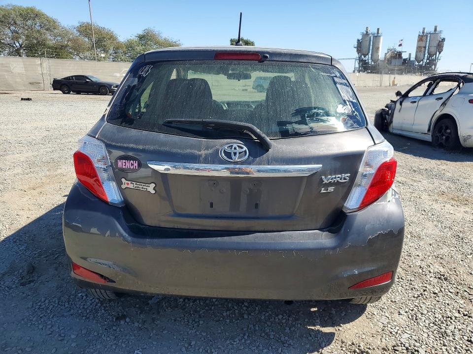 70557936 :رقم المزاد ، JTDKTUD36CD517294 vin ، 2012 Toyota Yaris مزاد بيع