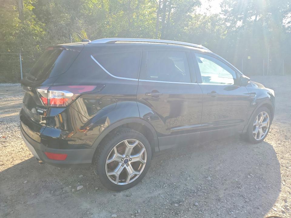 Продажа на аукционе авто 2017 Ford Escape, vin: 1FMCU0JD3HUA59367, номер лота: 68859386