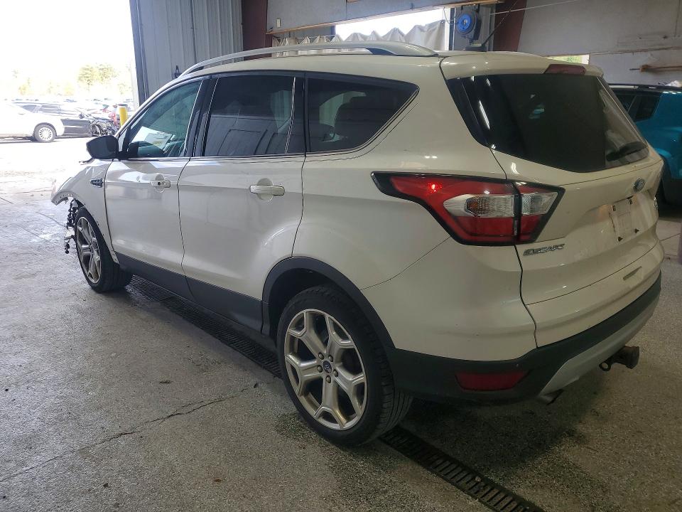 Продажа на аукционе авто 2017 Ford Escape, vin: 1FMCU9J97HUC38155, номер лота: 70880226