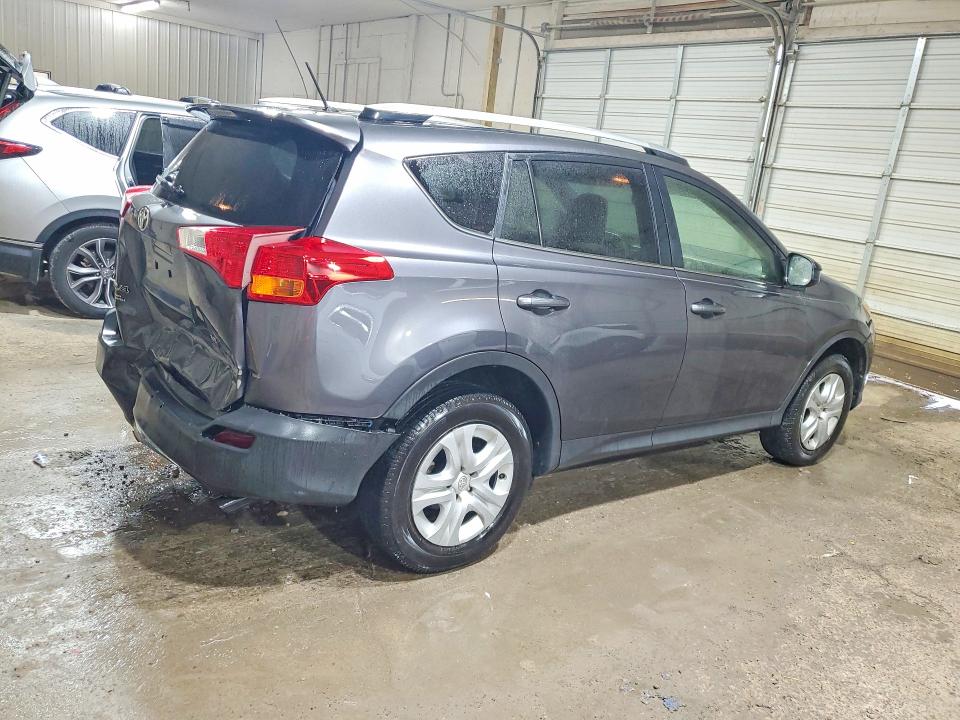 2015 Toyota Rav4 მანქანა იყიდება აუქციონზე, vin: JTMZFREV2FJ037102, აუქციონის ნომერი: 70303006