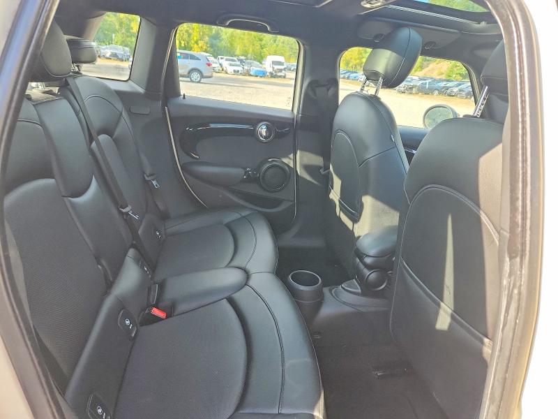 Продаж на аукціоні авто 2015 Mini Cooper, vin: WMWXS5C54FT831292, номер лоту: 69365156