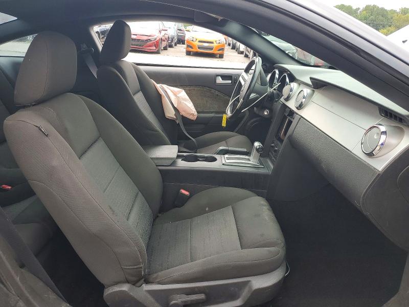 68561366 :رقم المزاد ، 1ZVHT80N975260069 vin ، 2007 Ford Mustang مزاد بيع