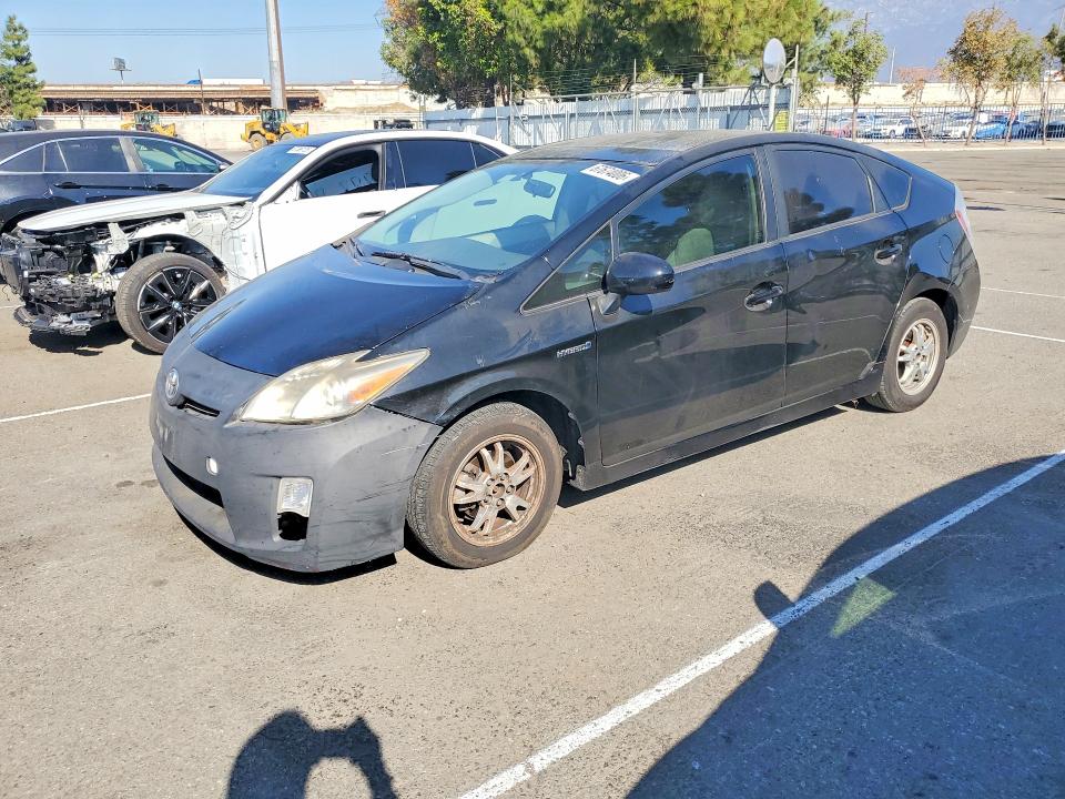 67674006 :رقم المزاد ، JTDKN3DU1B0267739 vin ، 2011 Toyota Prius مزاد بيع