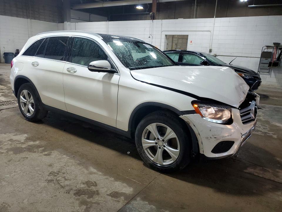 2017 Mercedes-benz Glc მანქანა იყიდება აუქციონზე, vin: WDC0G4KBXHF137175, აუქციონის ნომერი: 69358946