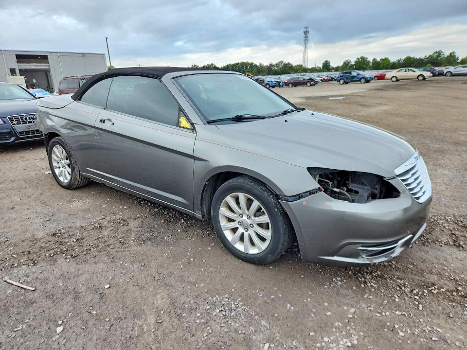 Auction sale of the 2013 Chrysler 200, vin: 1C3BCBEB5DN511352, lot number: 70277206