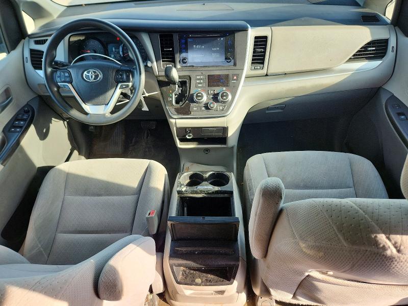 2017 Toyota Sienna მანქანა იყიდება აუქციონზე, vin: 5TDKZ3DC2HS807469, აუქციონის ნომერი: 68645116