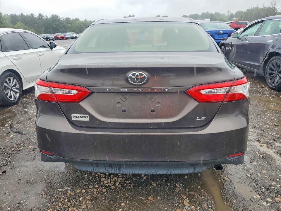 2018 Toyota Camry მანქანა იყიდება აუქციონზე, vin: JTNB11HK8J3005461, აუქციონის ნომერი: 68850466