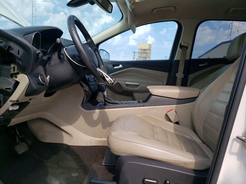 2017 Ford Escape მანქანა იყიდება აუქციონზე, vin: 1FMCU0J9XHUD40268, აუქციონის ნომერი: 69692136