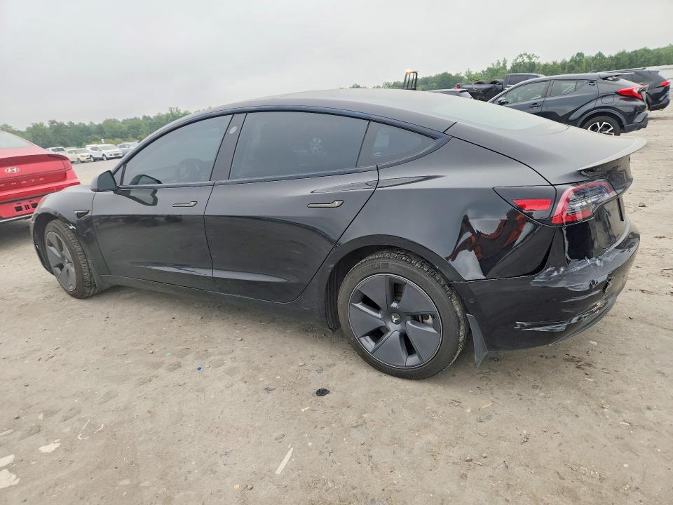 67698076 :رقم المزاد ، 5YJ3E1EB0NF112059 vin ، 2022 Tesla Model 3 مزاد بيع