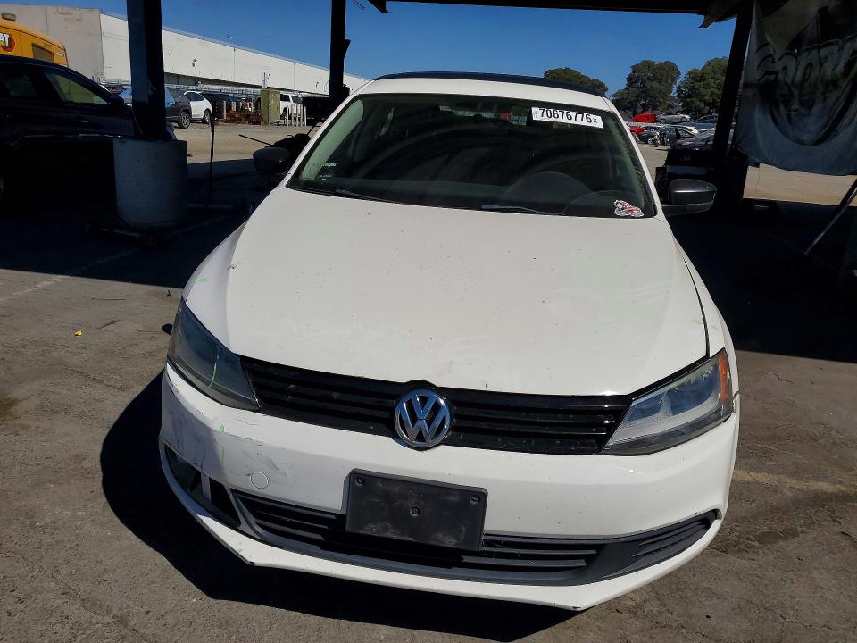 70676776 :رقم المزاد ، 3VW2K7AJ2BM336409 vin ، 2011 Volkswagen Jetta مزاد بيع
