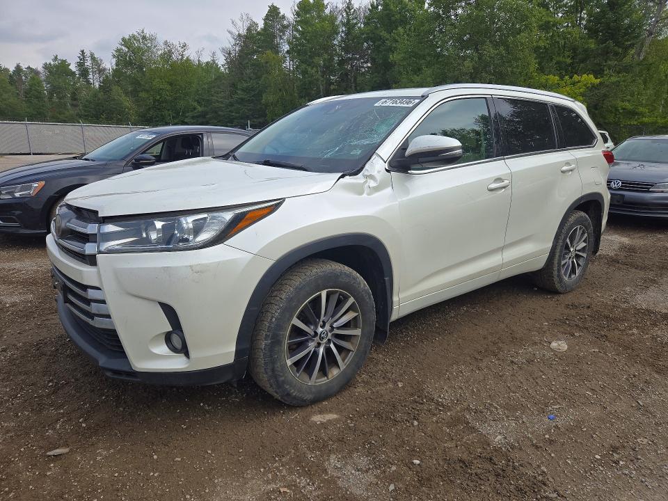 67163496 :رقم المزاد ، 5TDJZRFH6HS508235 vin ، 2017 Toyota Highlander مزاد بيع