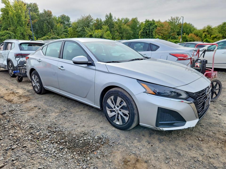 2023 Nissan Altima მანქანა იყიდება აუქციონზე, vin: 1N4BL4BV4PN420623, აუქციონის ნომერი: 70799646