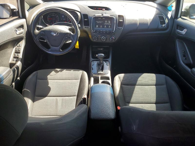 70904126 :رقم المزاد ، 3KPFL4A75JE186406 vin ، 2018 Kia Forte مزاد بيع