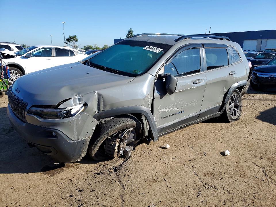 68442436 :رقم المزاد ، 1C4PJMCX8KD448848 vin ، 2019 Jeep Cherokee مزاد بيع