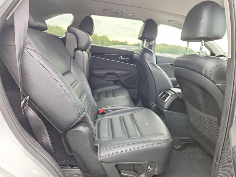 70996096 :رقم المزاد ، 5XYPHDA5XLG676026 vin ، 2020 Kia Sorento مزاد بيع