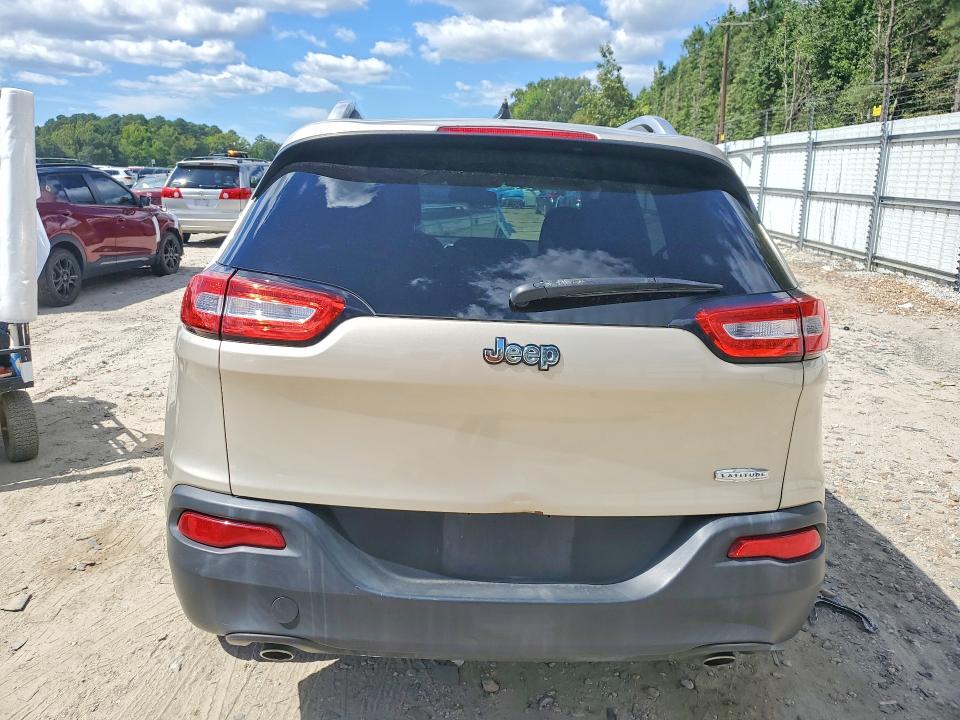 69016556 :رقم المزاد ، 1C4PJLCS4EW261372 vin ، 2014 Jeep Cherokee مزاد بيع