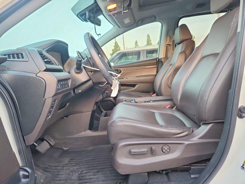 69583896 :رقم المزاد ، 5FNRL6H71JB099420 vin ، 2018 Honda Odyssey مزاد بيع