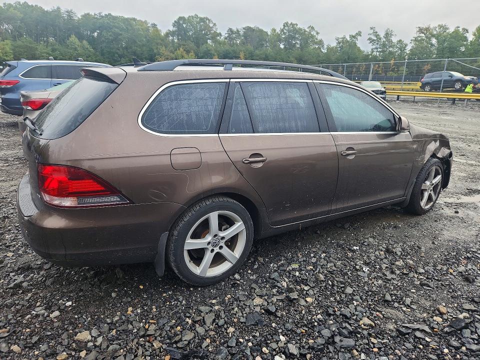 70768196 :رقم المزاد ، 3VWPL7AJ0BM644665 vin ، 2011 Volkswagen Jetta مزاد بيع