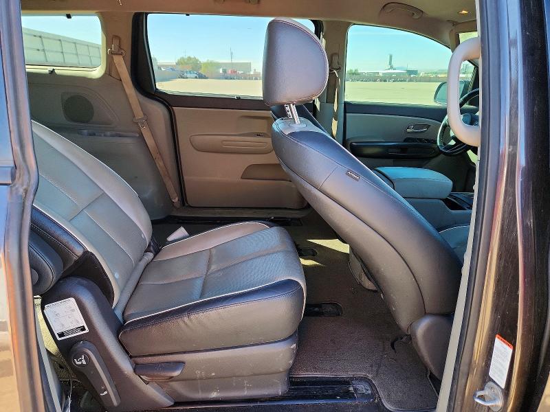 2017 Kia Sedona მანქანა იყიდება აუქციონზე, vin: KNDMB5C1XH6330895, აუქციონის ნომერი: 69078096