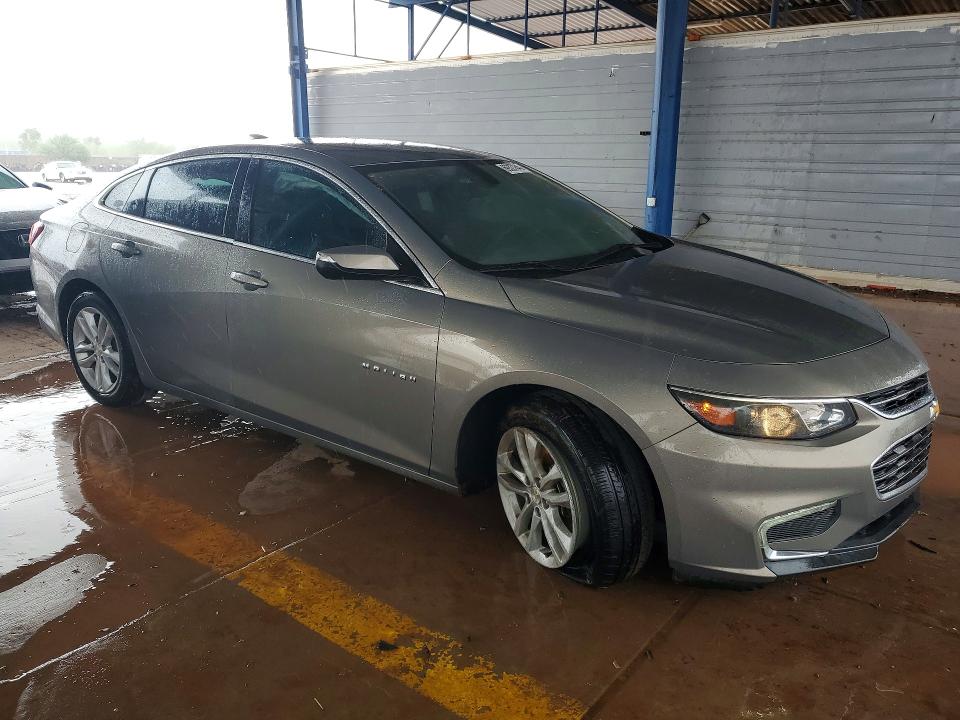 69327846 :رقم المزاد ، 1G1ZD5ST0JF247400 vin ، 2018 Chevrolet Malibu مزاد بيع