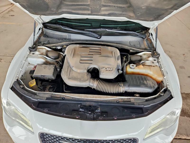 Продажа на аукционе авто 2015 Chrysler 300, vin: 2C3CCARGXFH808827, номер лота: 70543866