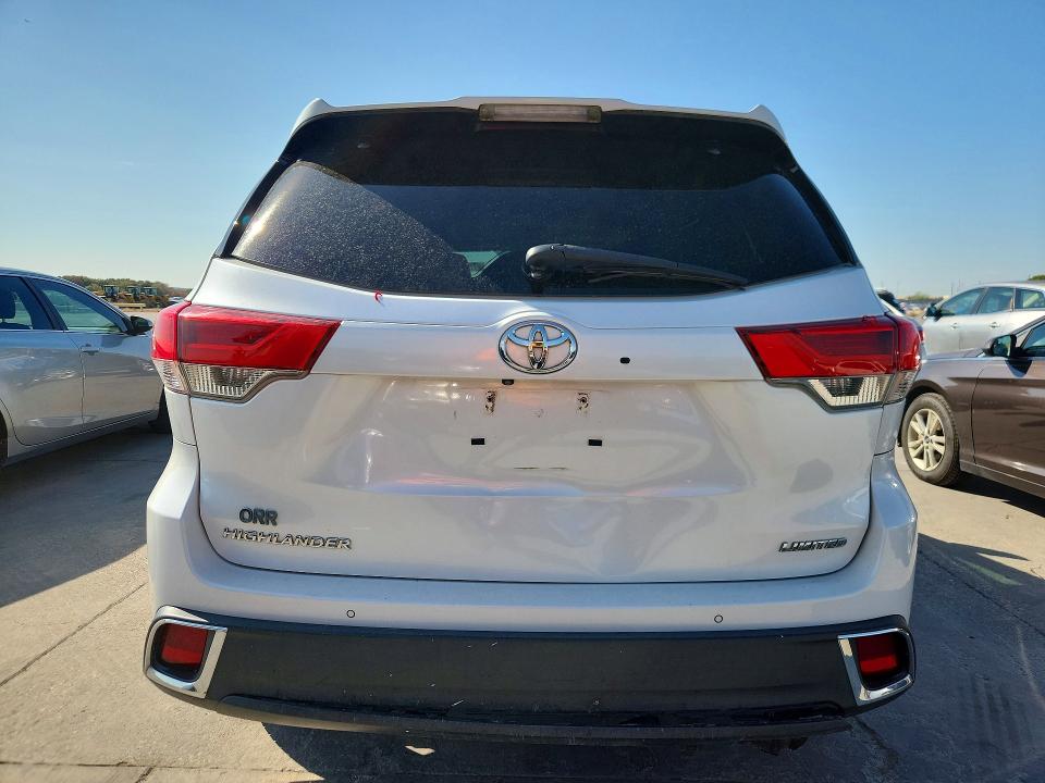 Продаж на аукціоні авто 2018 Toyota Highlander, vin: 5TDYZRFH4JS237695, номер лоту: 70101156